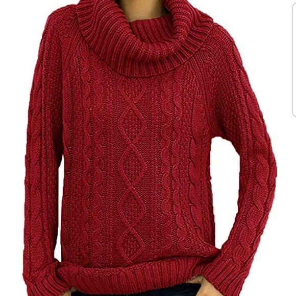 V 28 Sweaters - NWT SWEATER